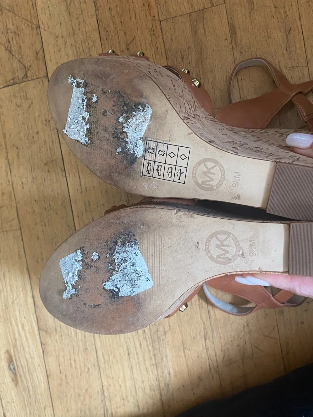 Michael kors Jolie wedge shoe. Beautiful. 9.5 M
